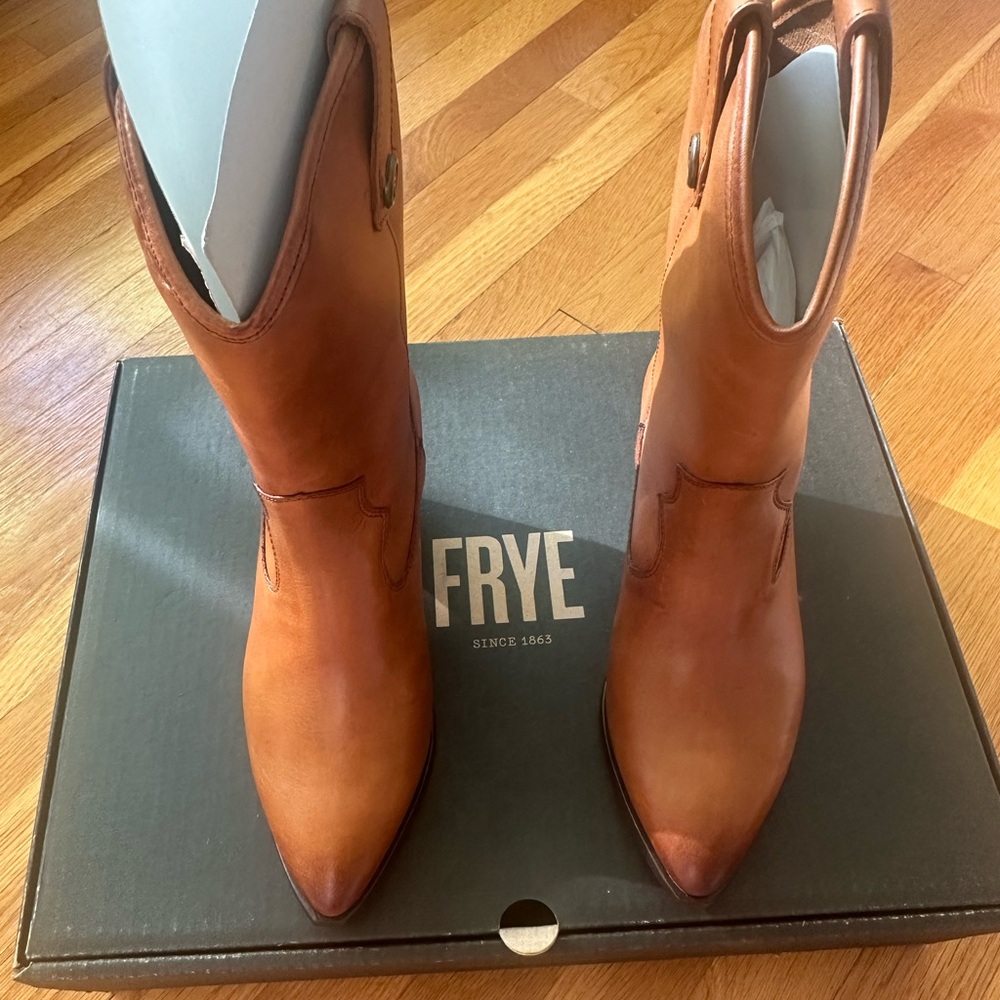 Frye June Western Women's Cognac Leather Boots